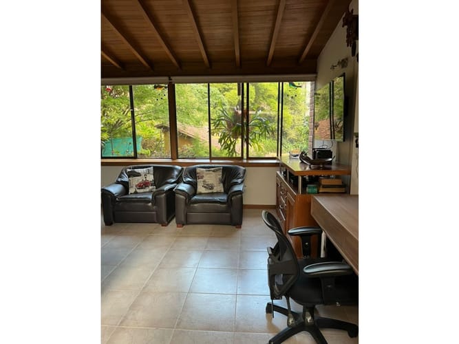 Apartamento de 3 alcobas en arriendo en Las Lomas, Medellín, 180 m² · foto 9 de 19
