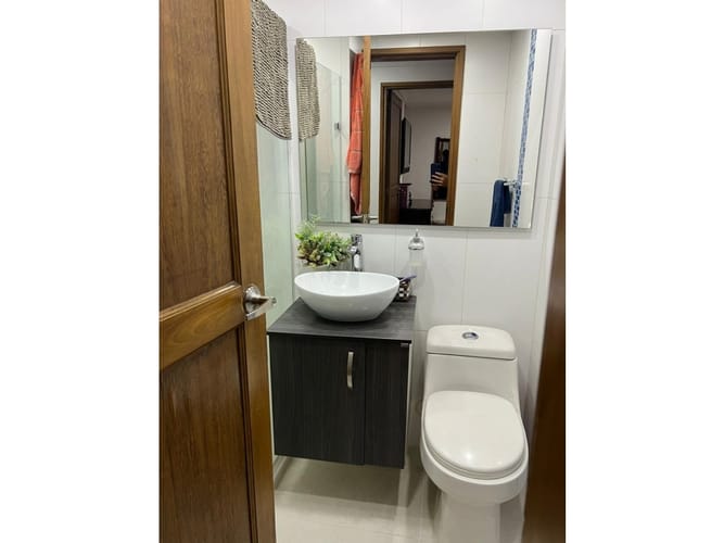 Apartamento de 3 alcobas en arriendo en Las Lomas, Medellín, 180 m² · foto 11 de 19