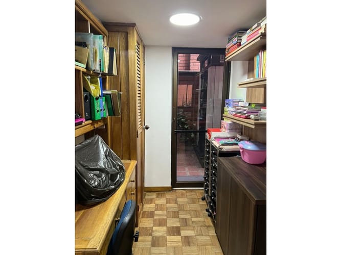 Apartamento de 3 alcobas en arriendo en Las Lomas, Medellín, 180 m² · foto 14 de 19
