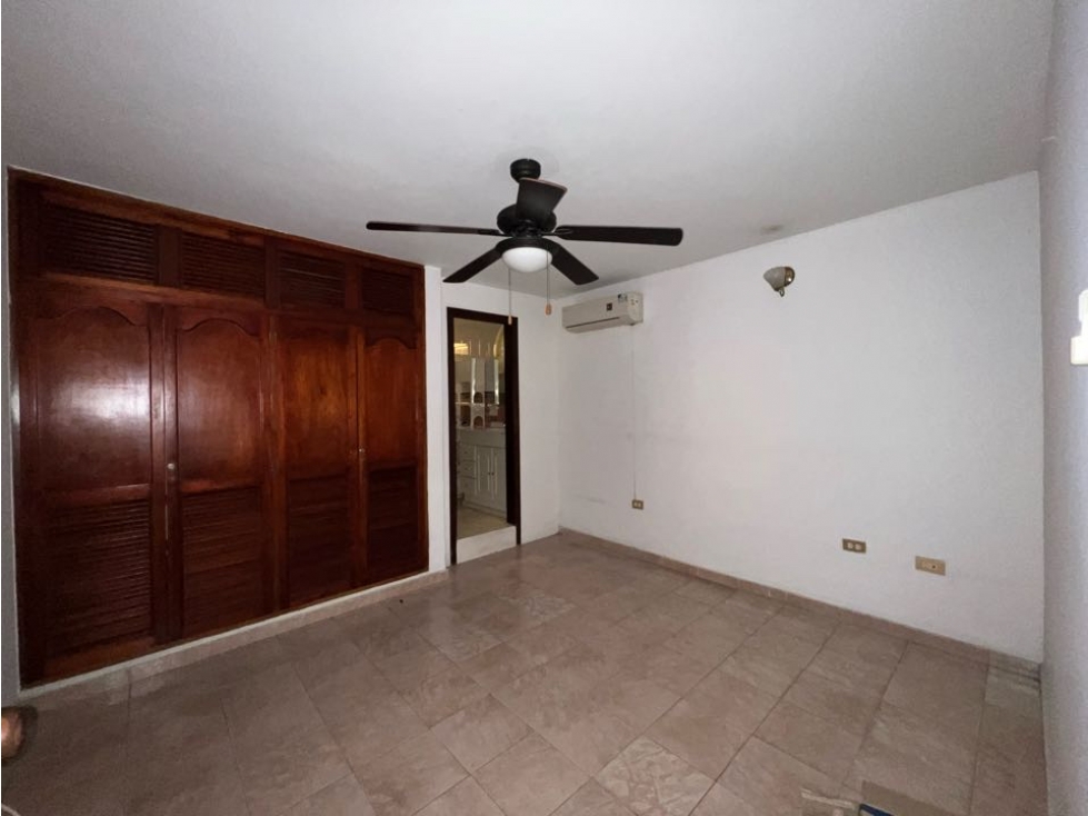 Apartamento en venta en Los Alcazares, Santa Marta · foto 6 de 13