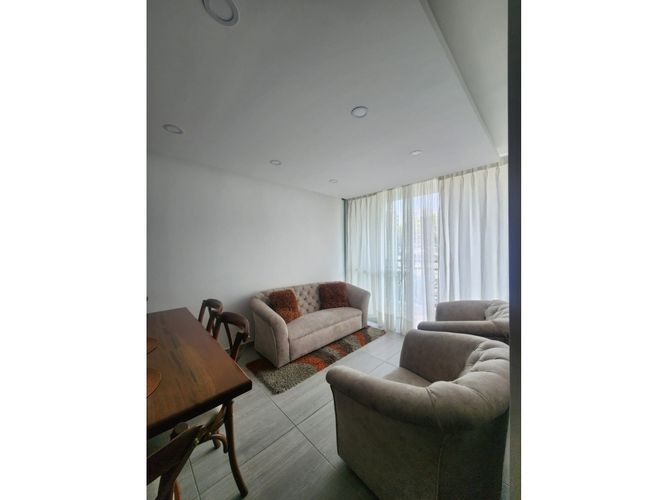 Apartamento de 2 alcobas en venta en Guabinas, Cali, 60 m² · foto 2 de 14