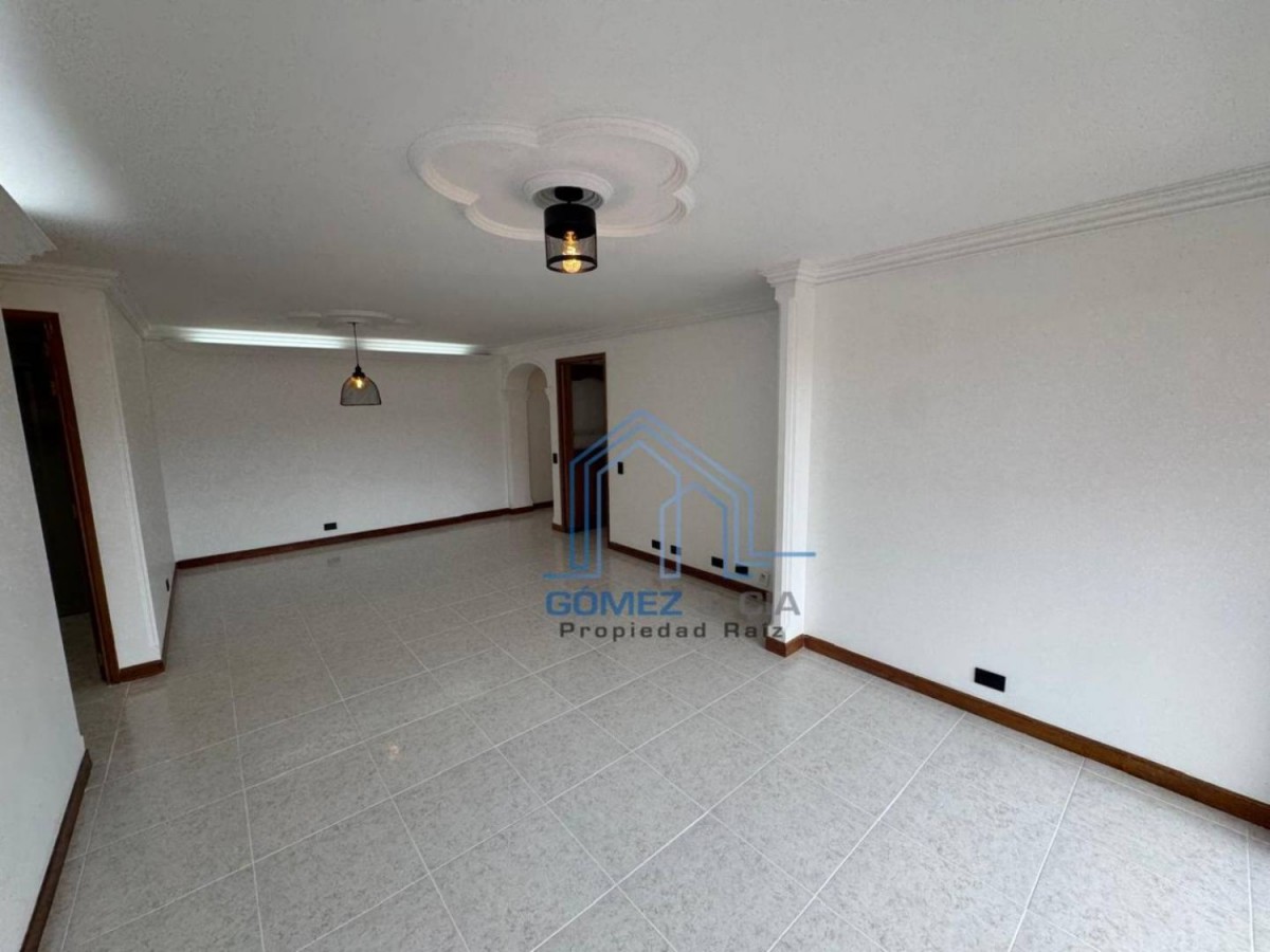 Apartamento en venta en Laureles, Medellín · foto 2 de 16