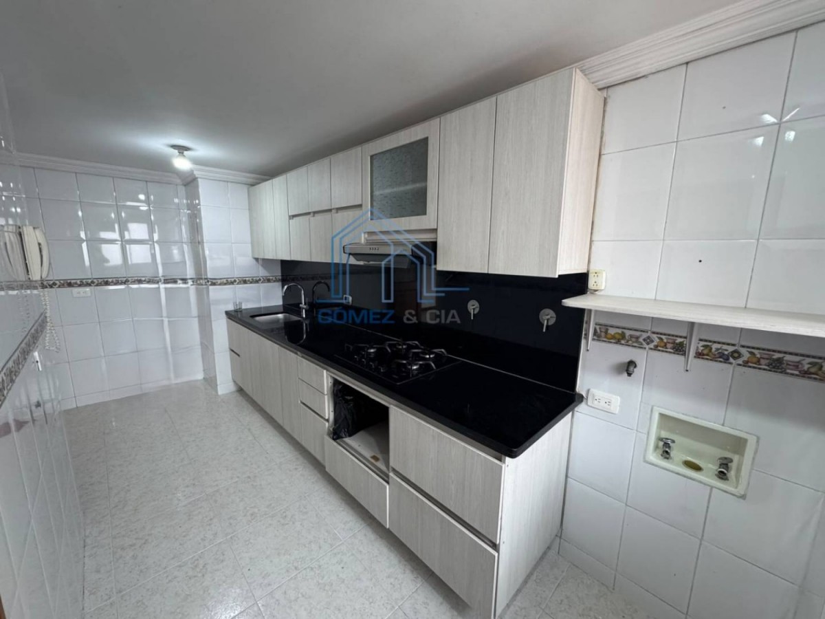 Apartamento en venta en Laureles, Medellín · foto 4 de 16