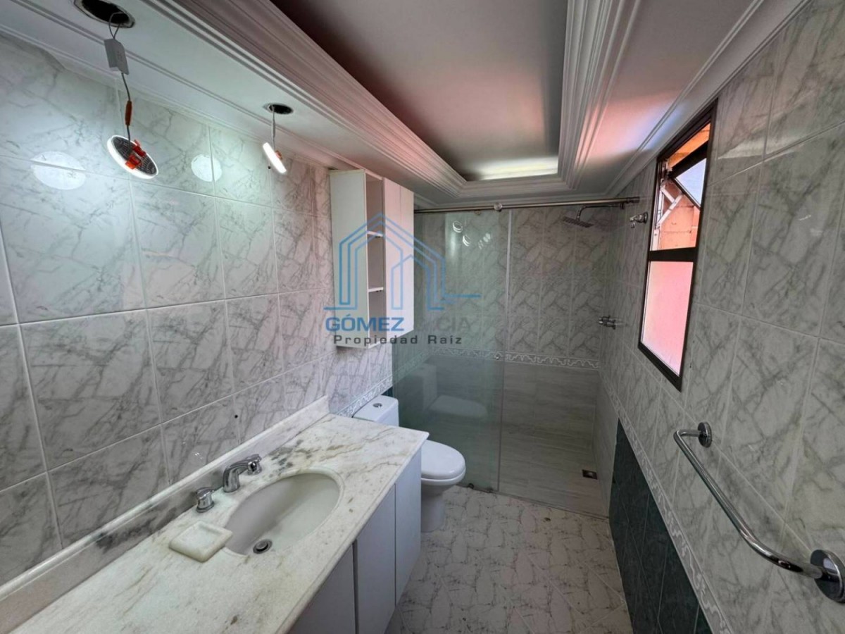 Apartamento en venta en Laureles, Medellín · foto 7 de 16