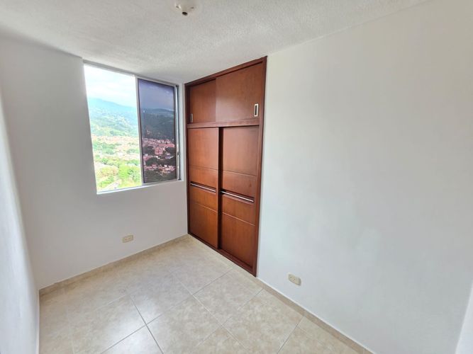 Apartamento de 3 alcobas en venta en Caldas, Bucaramanga, 65 m² · foto 6 de 11