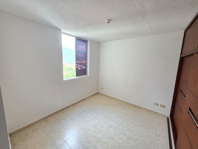 Apartamento de 3 alcobas en venta en Caldas, Bucaramanga, 65 m² · foto 9 de 11