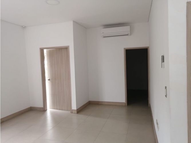 Casa de 6 alcobas en venta en Ciudad Jardin, Cali, 353 m² · foto 6 de 17