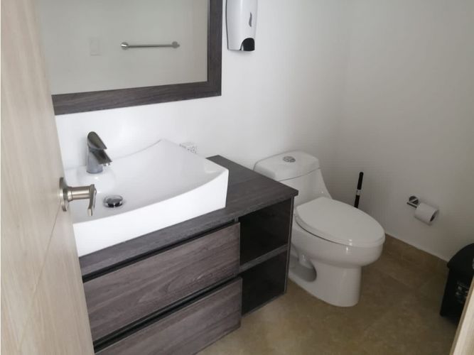 Casa de 6 alcobas en venta en Ciudad Jardin, Cali, 353 m² · foto 11 de 17