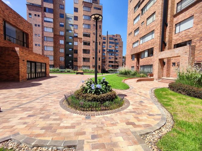 Apartamento en venta en Ciudad Salitre, Bogotá · foto 3 de 24