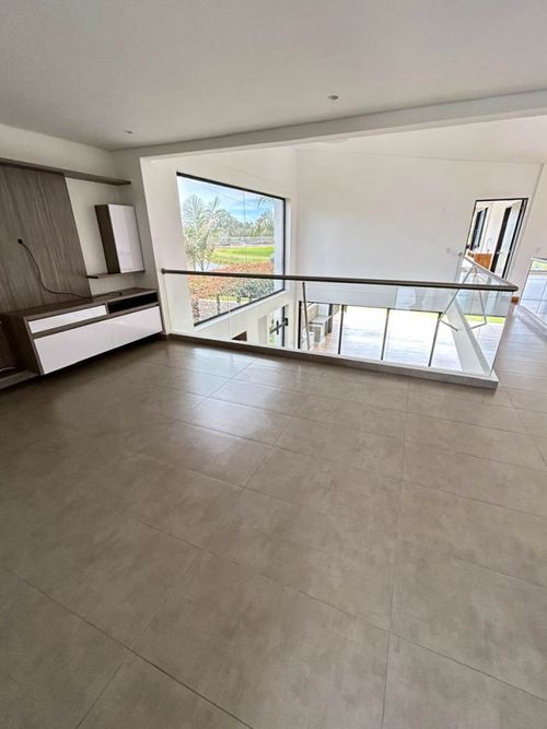 Casa de 5 alcobas en venta en Sajonia, Rionegro, 350 m² · foto 9 de 15