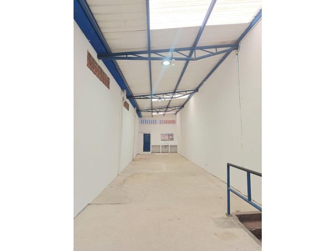 Bodega en arriendo en Laureles, Medellín, 80 m² · foto 5 de 6