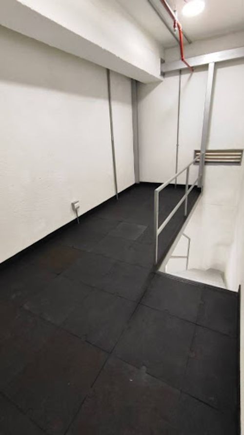 Bodega en arriendo en Loma Del Escobero, Envigado, 27 m² · foto 4 de 14