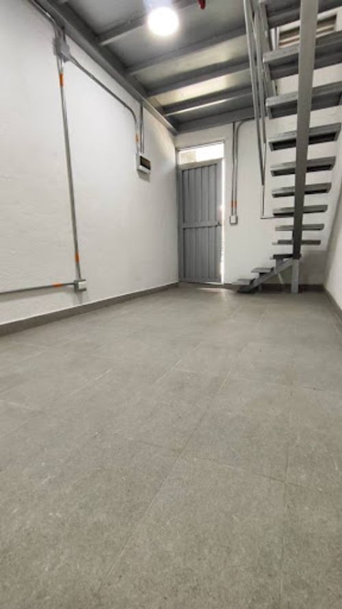 Bodega en arriendo en Loma Del Escobero, Envigado, 27 m² · foto 5 de 14
