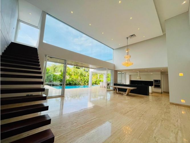 Casa de 4 alcobas en venta en Pance, Cali, 622 m² · foto 2 de 24