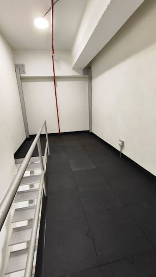 Bodega en arriendo en Loma Del Escobero, Envigado, 27 m² · foto 14 de 14