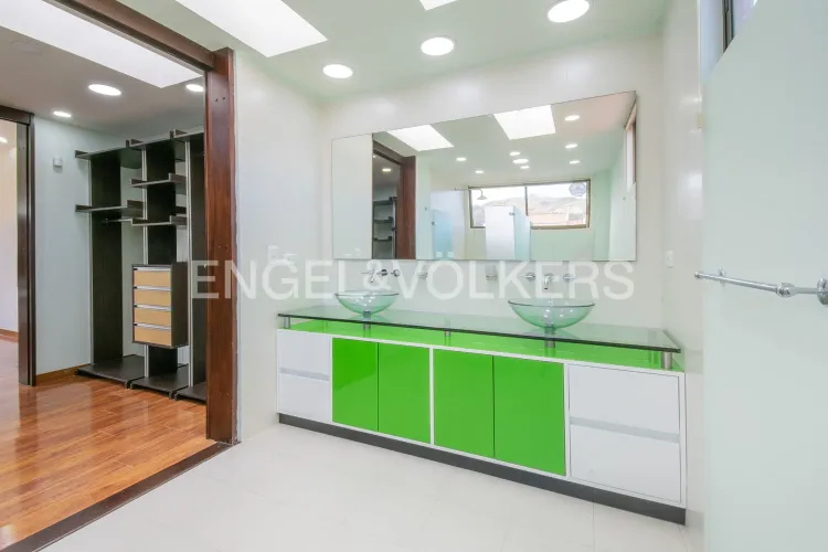 Casa de 4 alcobas en arriendo en Siberia, Cota, 232 m² · foto 11 de 15