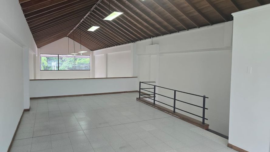 Local en arriendo en Castropol, Medellín, 150 m² · foto 11 de 12