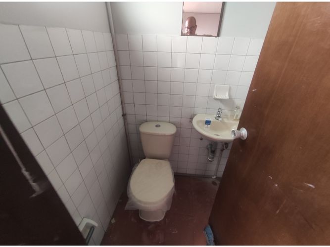 Bodega en arriendo en Los Naranjos, Itagüí, 1500 m² · foto 9 de 14
