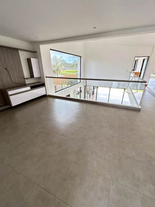 Casa de 5 alcobas en arriendo en Sajonia, Rionegro, 350 m² · foto 9 de 15