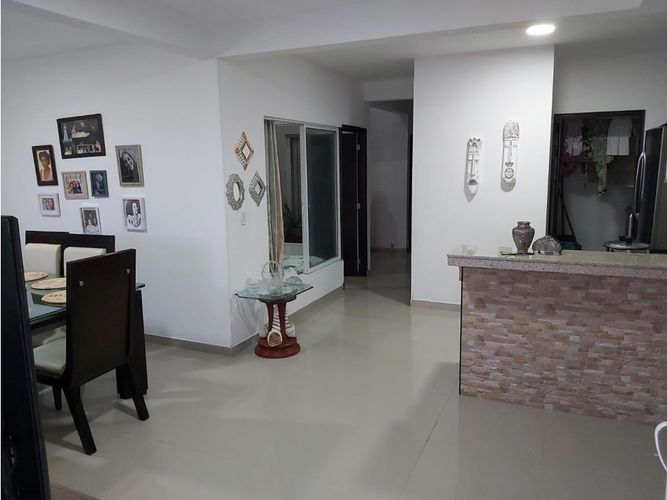 Casa de 9 alcobas en venta en Ub. Los Anturios, Jamundí, 504 m² · foto 3 de 24