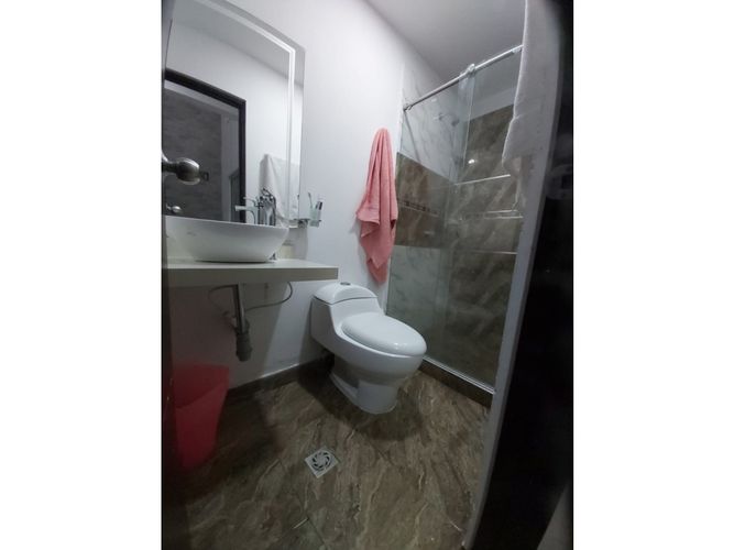 Casa de 9 alcobas en venta en Ub. Los Anturios, Jamundí, 504 m² · foto 9 de 24