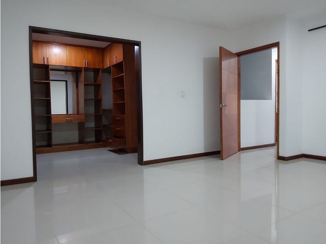 Casa de 9 alcobas en venta en Ub. Los Anturios, Jamundí, 504 m² · foto 16 de 24