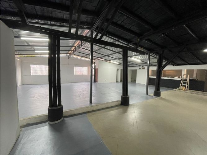 Bodega en arriendo en La Badea, Dosquebradas, 490 m² · foto 3 de 8