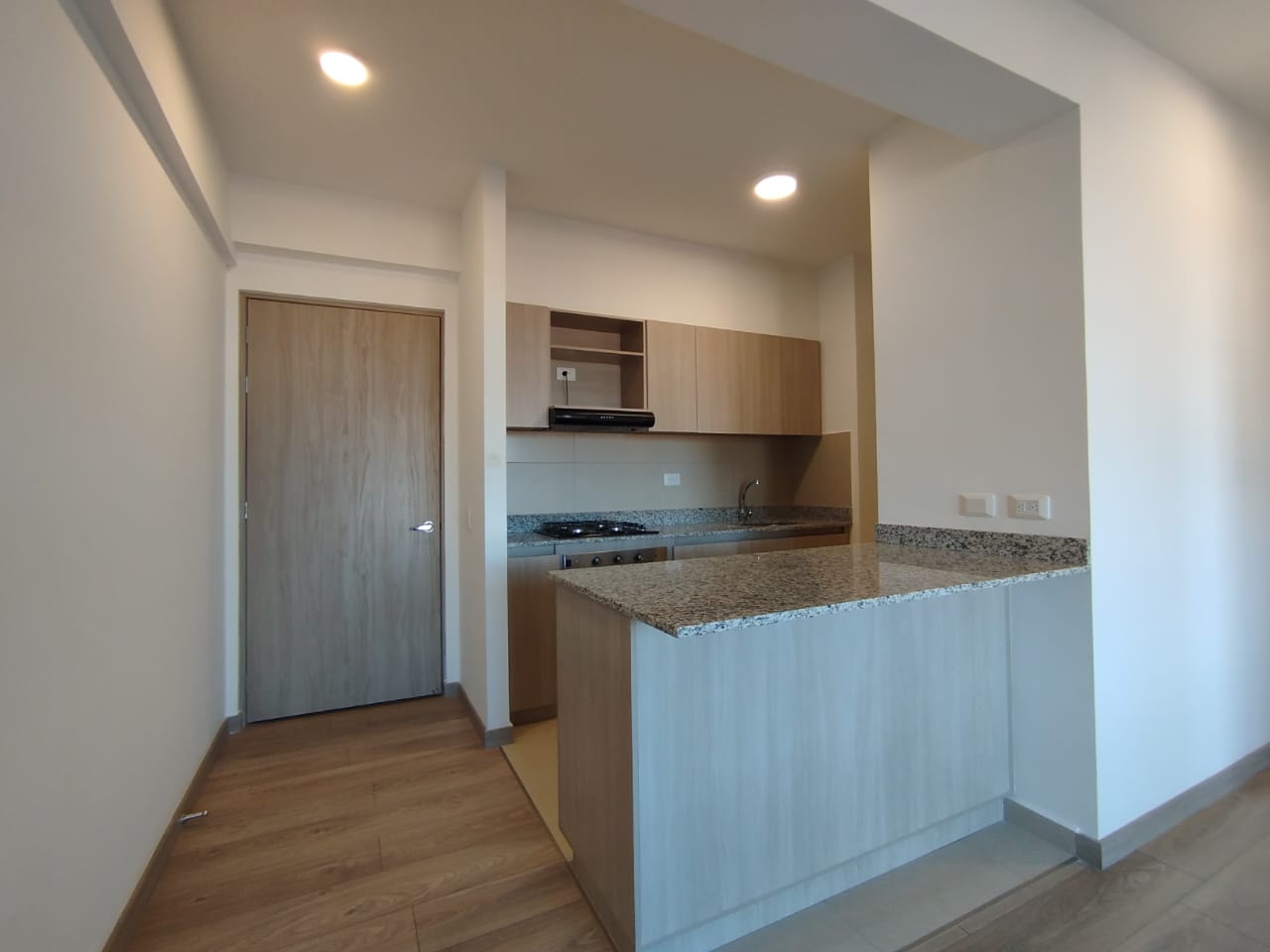 Apartamento en arriendo en Centro, Rionegro · foto 2 de 14