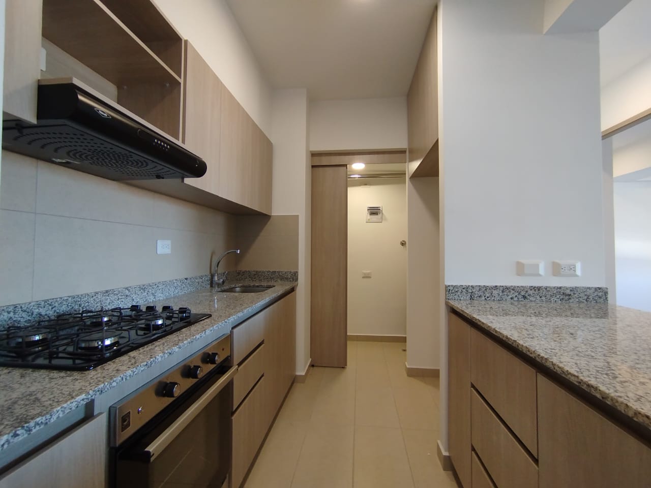 Apartamento en arriendo en Centro, Rionegro · foto 4 de 14