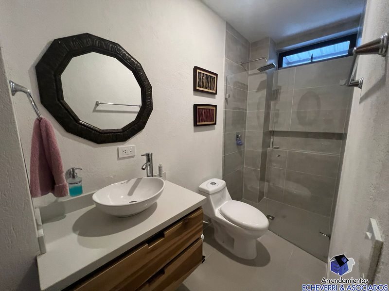 Casa de 4 alcobas en venta en La Catedral, Envigado · foto 10 de 24