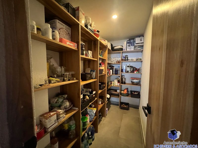 Casa de 4 alcobas en venta en La Catedral, Envigado · foto 15 de 24