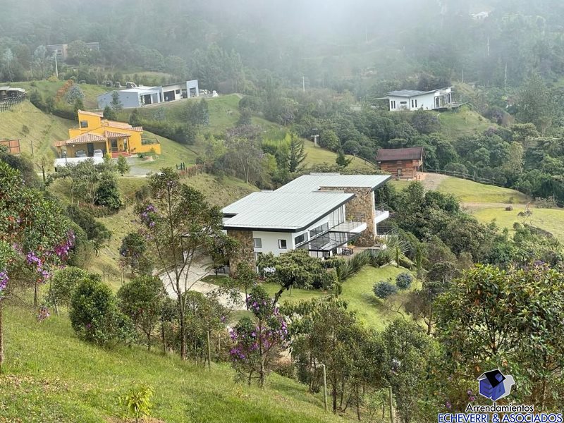 Casa de 4 alcobas en venta en La Catedral, Envigado · foto 17 de 24