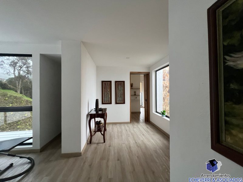 Casa de 4 alcobas en venta en La Catedral, Envigado · foto 18 de 24