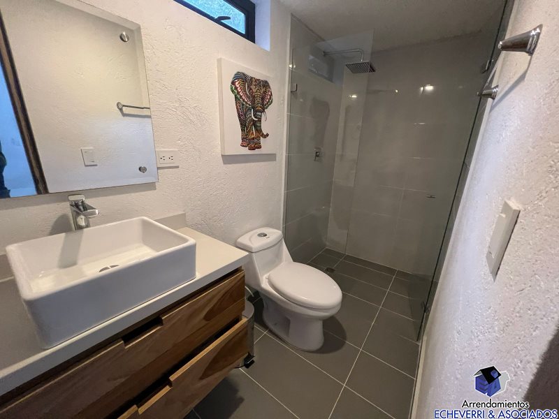 Casa de 4 alcobas en venta en La Catedral, Envigado · foto 21 de 24