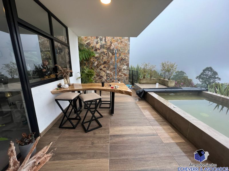 Casa de 4 alcobas en venta en La Catedral, Envigado · foto 23 de 24