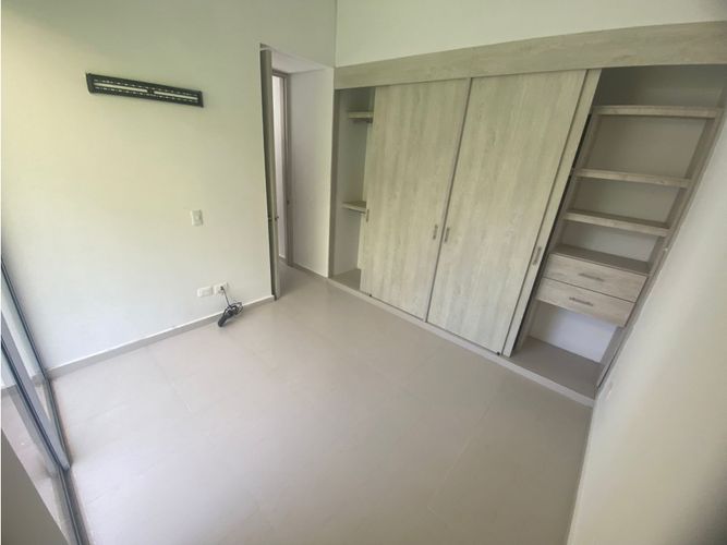 Casa de 4 alcobas en venta en Alfaguara, Jamundí, 180 m² · foto 3 de 24