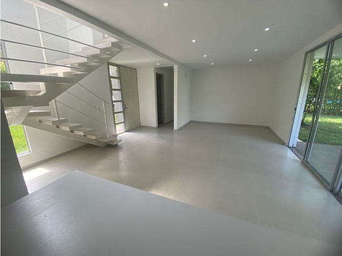 Casa de 4 alcobas en venta en Alfaguara, Jamundí, 180 m² · foto 6 de 24