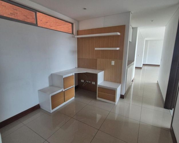 Apartamento de 3 alcobas en venta en Tres Esquinas, Sabaneta, 114 m² · foto 7 de 10