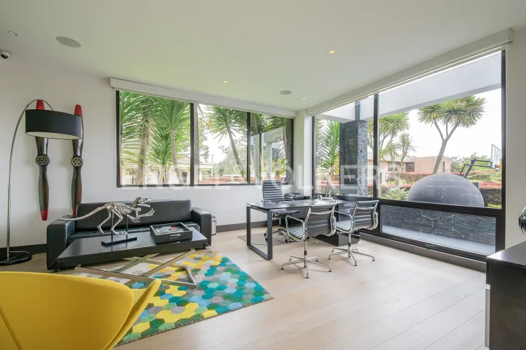 Casa de 3 alcobas en venta en Guaymaral, Bogotá, 677 m² · foto 10 de 20