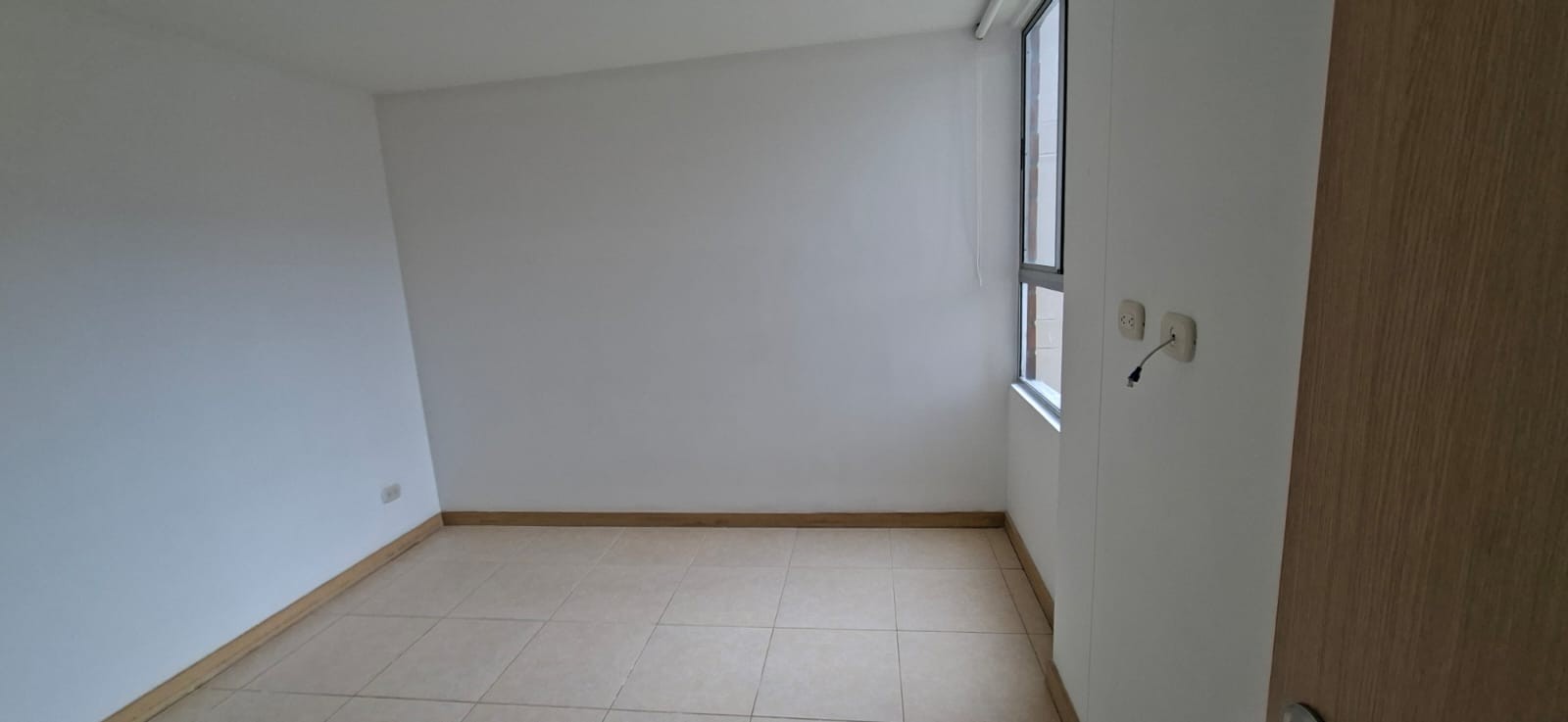 Apartamento en arriendo en Loma De San Jose, Sabaneta · foto 24 de 24