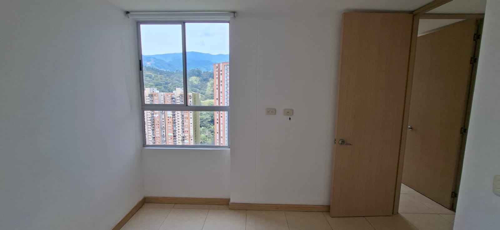 Apartamento en arriendo en Loma De San Jose, Sabaneta · foto 13 de 24