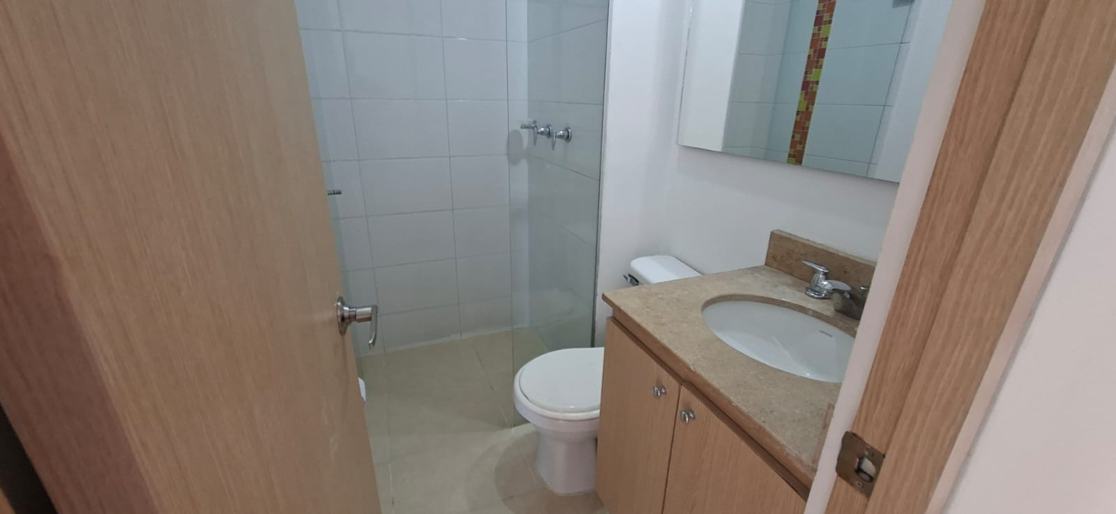 Apartamento en arriendo en Loma De San Jose, Sabaneta · foto 23 de 24