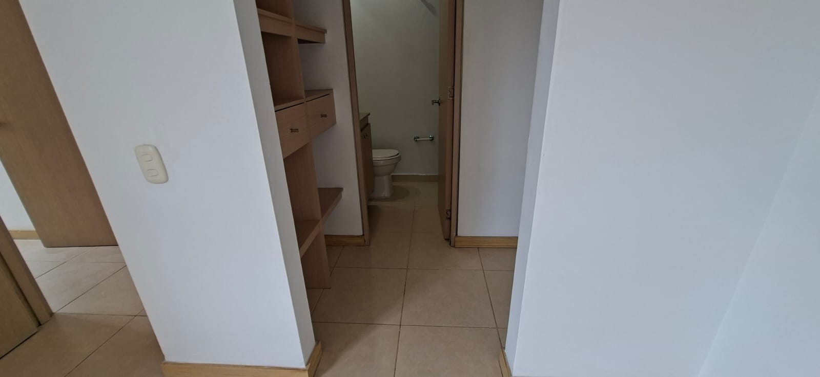 Apartamento en arriendo en Loma De San Jose, Sabaneta · foto 18 de 24