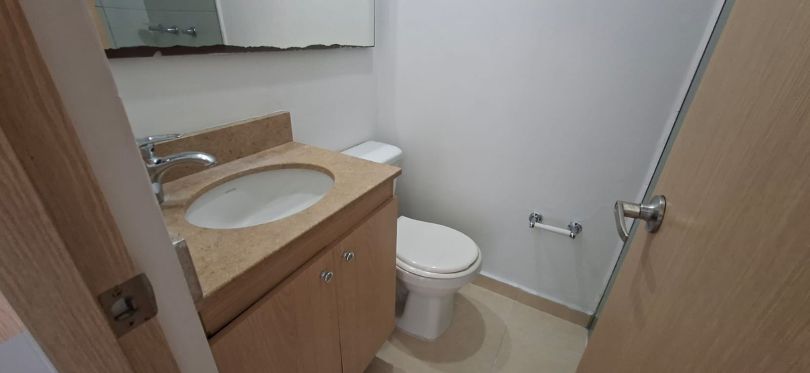 Apartamento en arriendo en Loma De San Jose, Sabaneta · foto 11 de 24