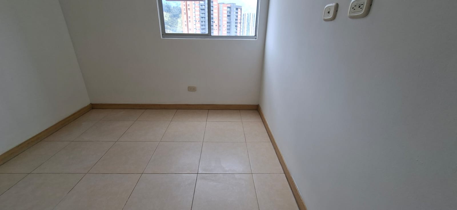 Apartamento en arriendo en Loma De San Jose, Sabaneta · foto 17 de 24