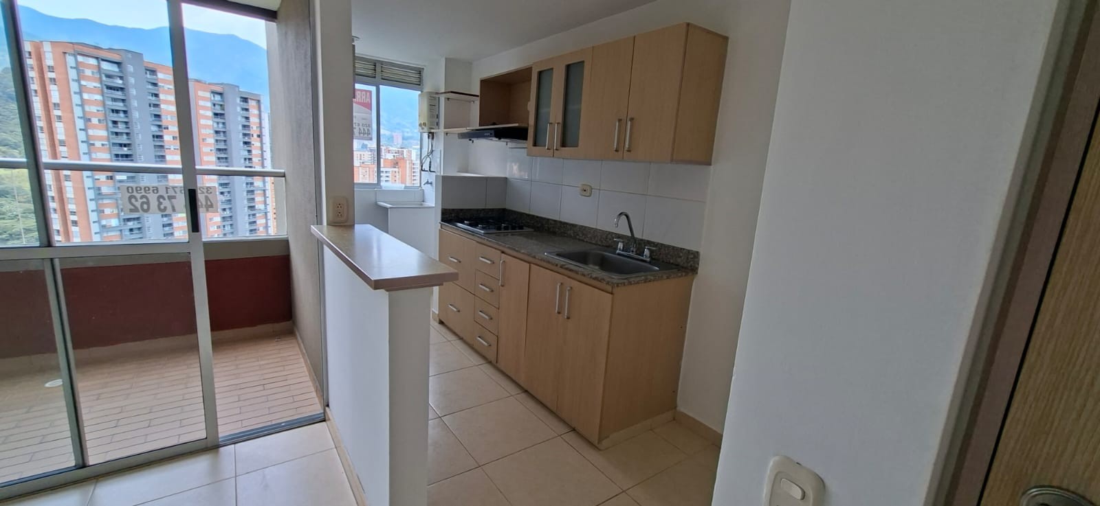 Apartamento en arriendo en Loma De San Jose, Sabaneta · foto 2 de 24