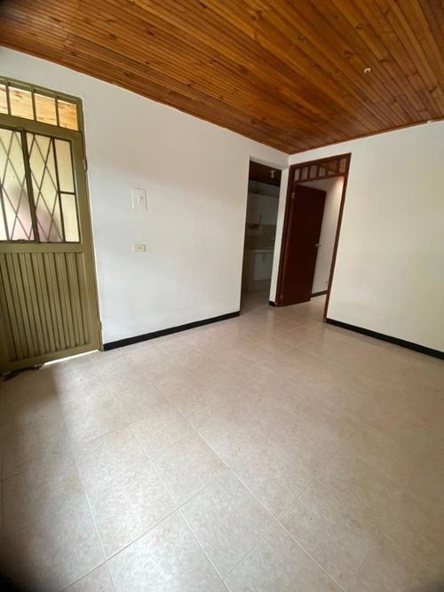 Casa de 6 alcobas en venta en Santa Ines, Neiva, 92 m² · foto 3 de 11