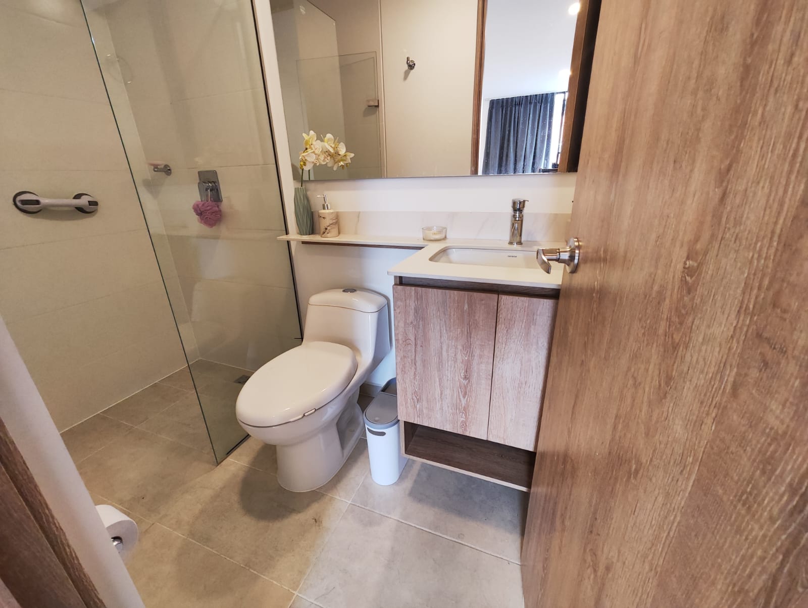 Apartamento en arriendo en Belén, Medellín · foto 8 de 13