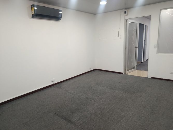 Oficina en arriendo en La Aguacatala, Medellín, 110 m² · foto 2 de 16
