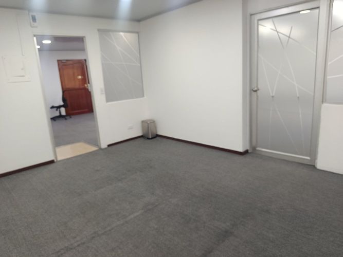 Oficina en arriendo en La Aguacatala, Medellín, 110 m² · foto 5 de 16